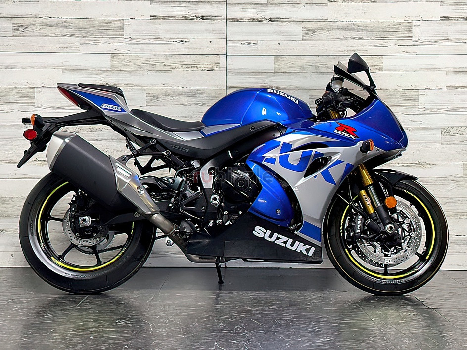 2024 Suzuki GSXR1000R (ABS).....contact me on whatsapp: +971503679982