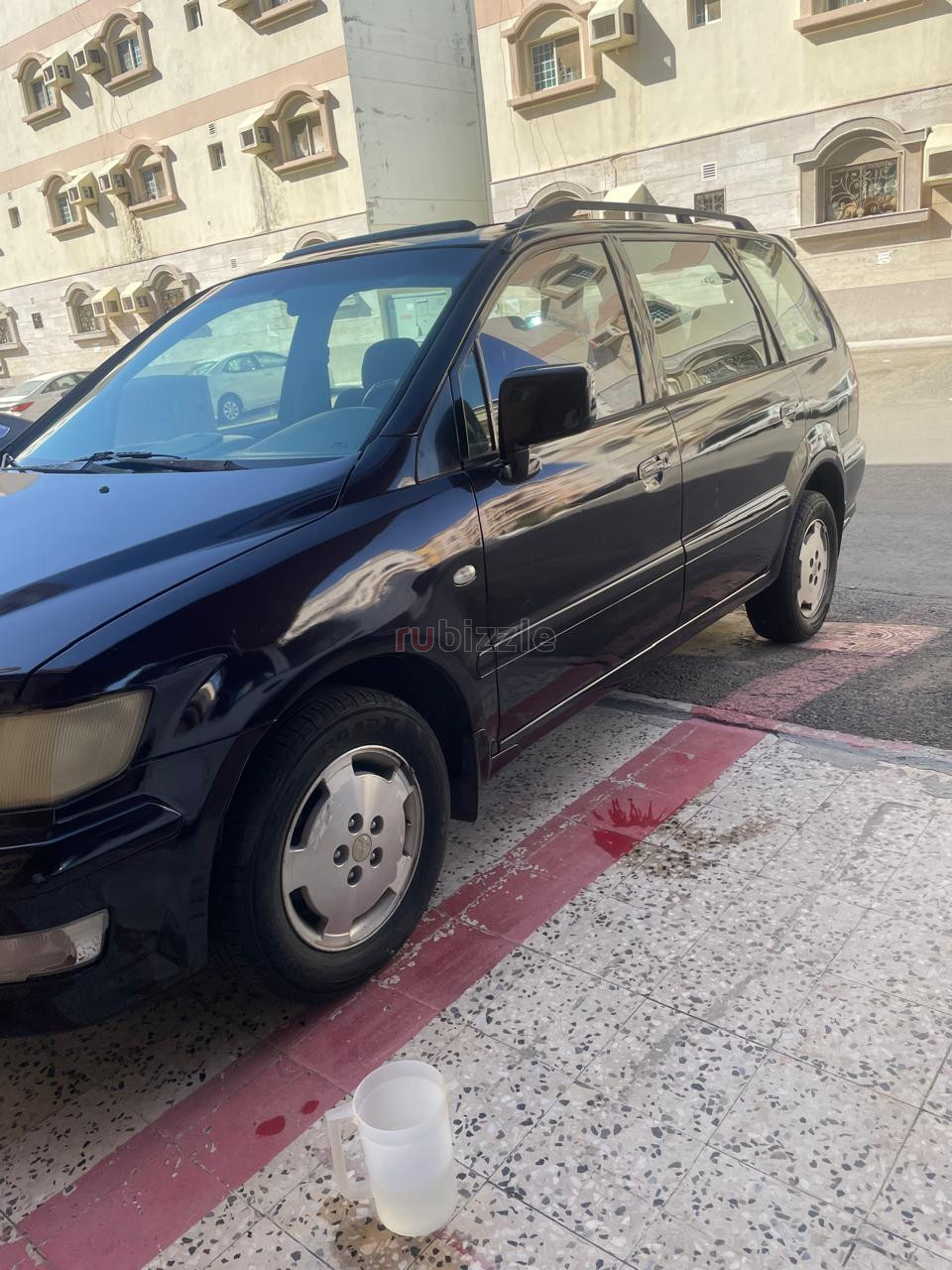 MITSUBISHI SPACE WAGON 2003